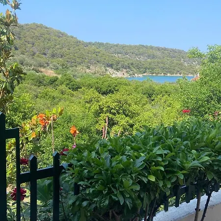 Ξενοδοχείο με διαμερίσματα Marialena