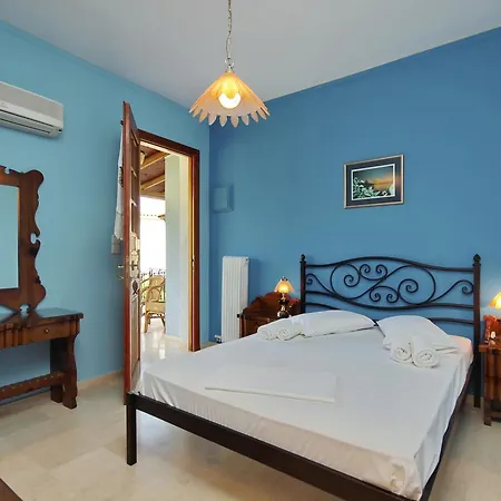 Ξενοδοχείο με διαμερίσματα Marialena 3*