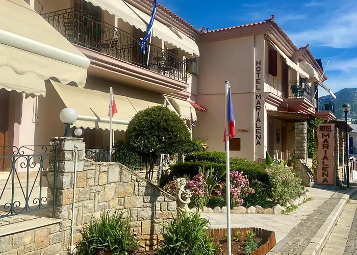 Marialena Apartahotel 3*