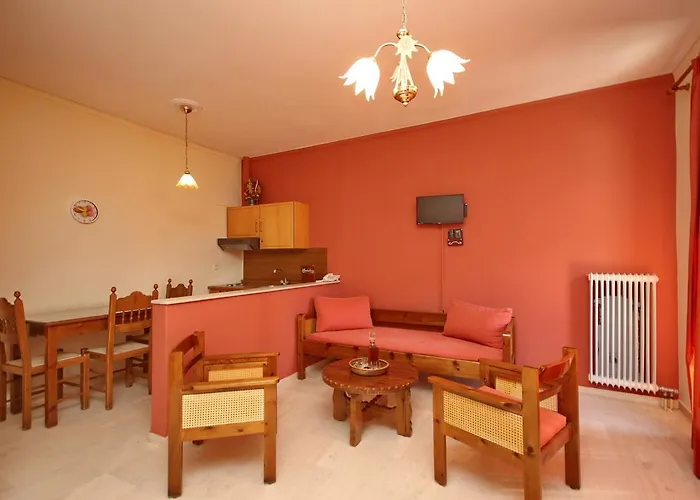 Marialena Apartahotel 3*